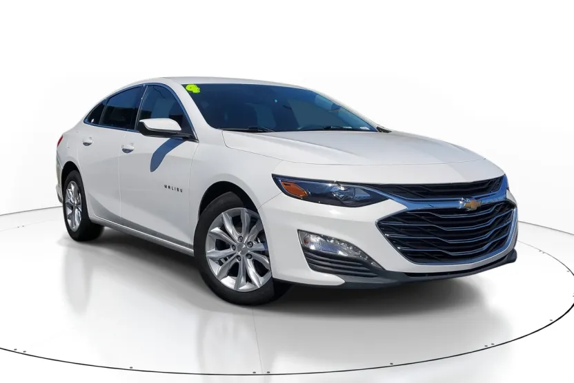 2024 Chevrolet Malibu 1LT photo 1