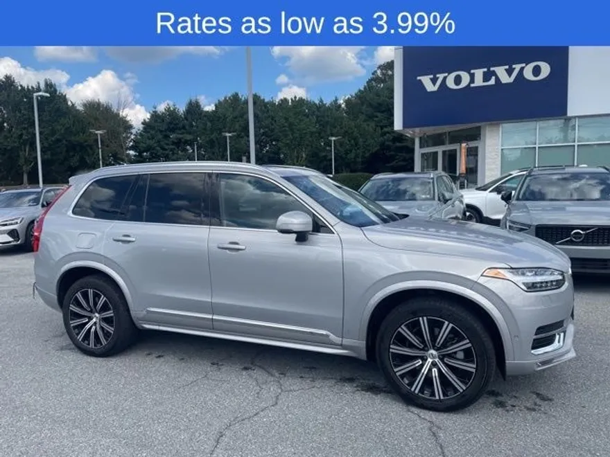 2024 Volvo XC90 AWD Plus photo 1