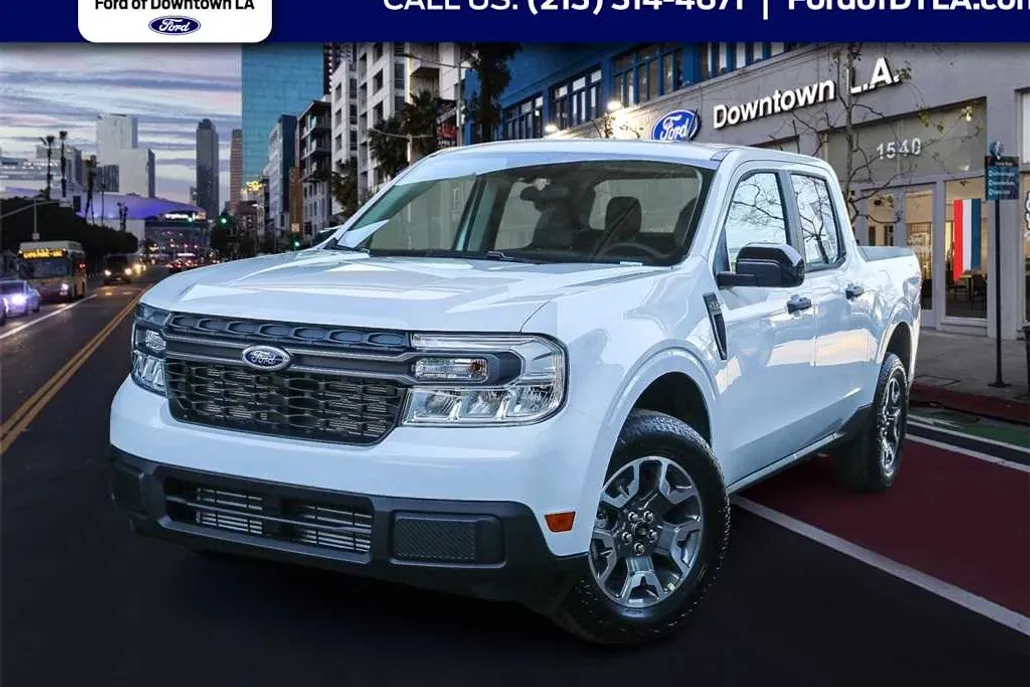 2024 Ford Maverick XLT photo 1