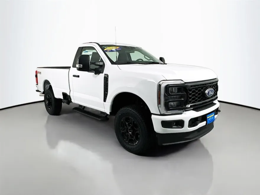2025 Ford F-350 XL photo 1