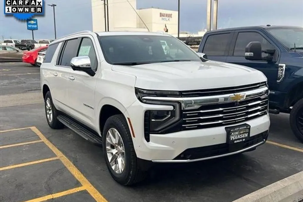 2025 Chevrolet Suburban Premier photo 1