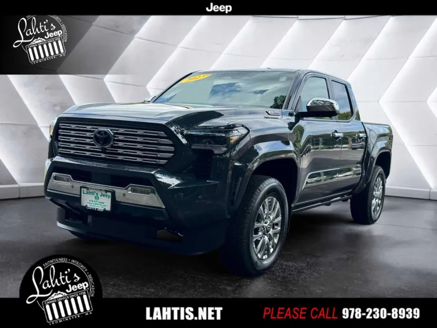 2025 Toyota Tacoma Limited photo 1