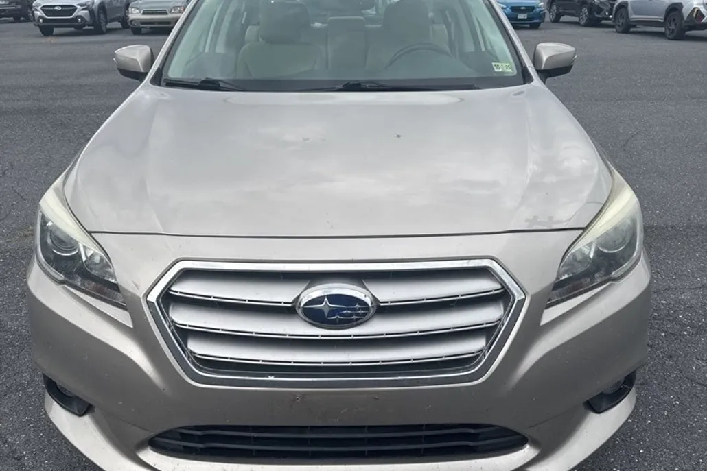 2015 Subaru Legacy 2.5i photo 1
