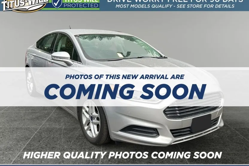 2016 Ford Fusion SE photo 1