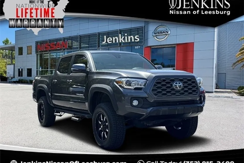 2020 Toyota Tacoma TRD V6 4x4 photo 1
