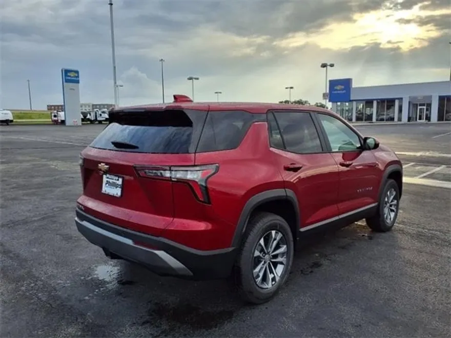 2026 Chevrolet Equinox LT photo 1