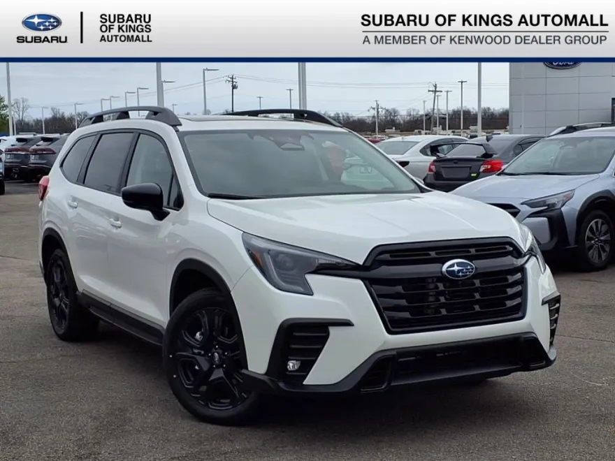 2025 Subaru Ascent Onyx Edition Touring photo 1
