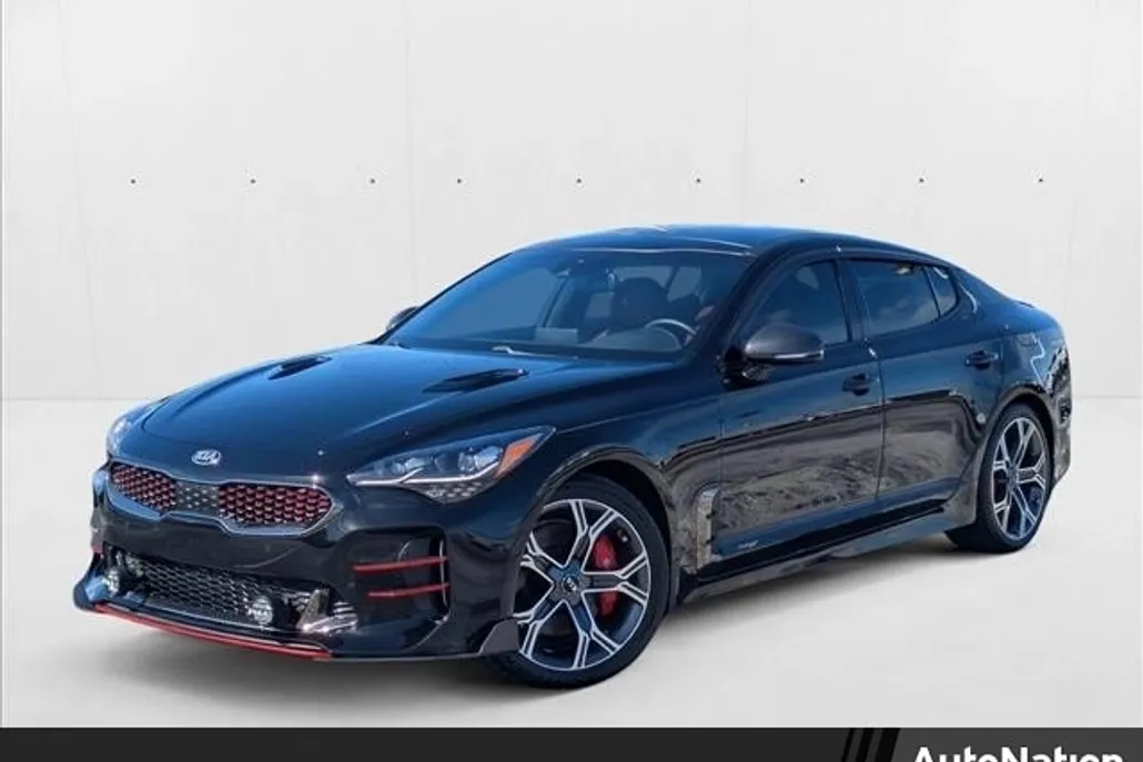 2018 Kia Stinger GT1 photo 1