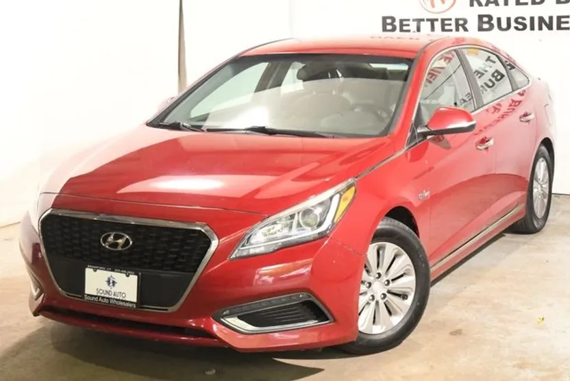 2016 Hyundai Sonata Hybrid SE photo 1