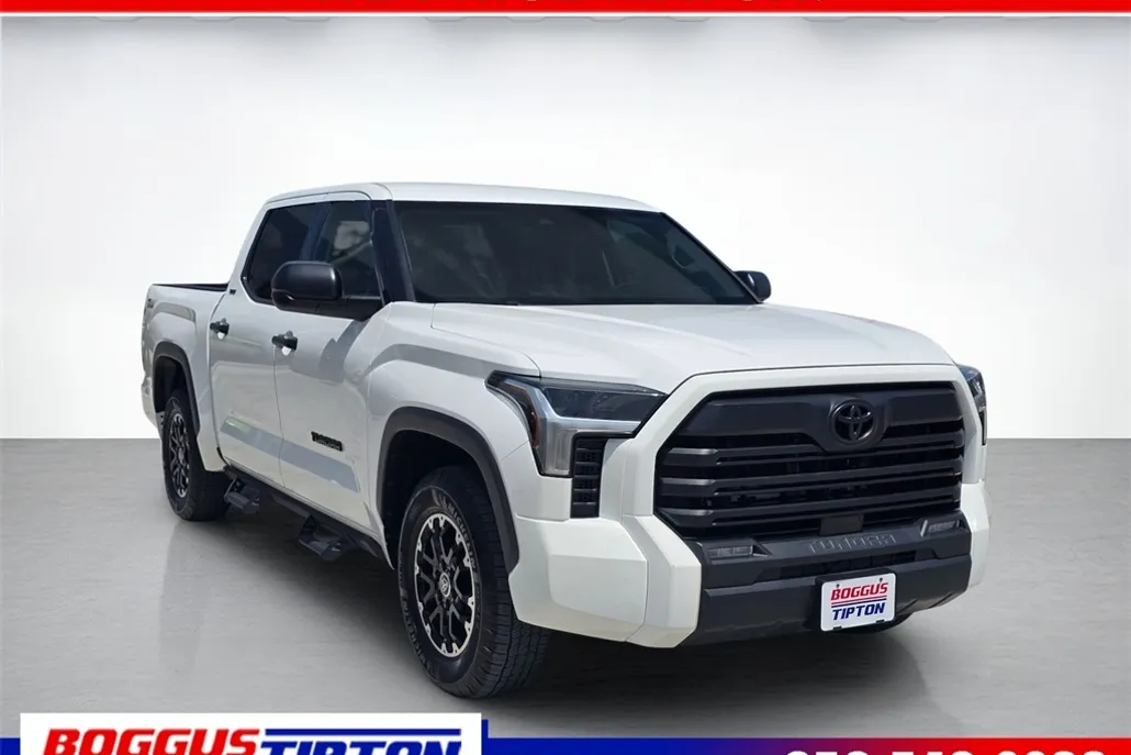 2022 Toyota Tundra SR5 photo 1
