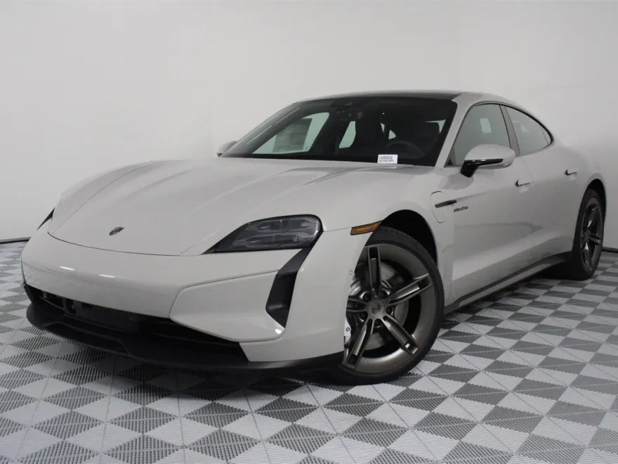 2025 Porsche Taycan Turbo photo 1