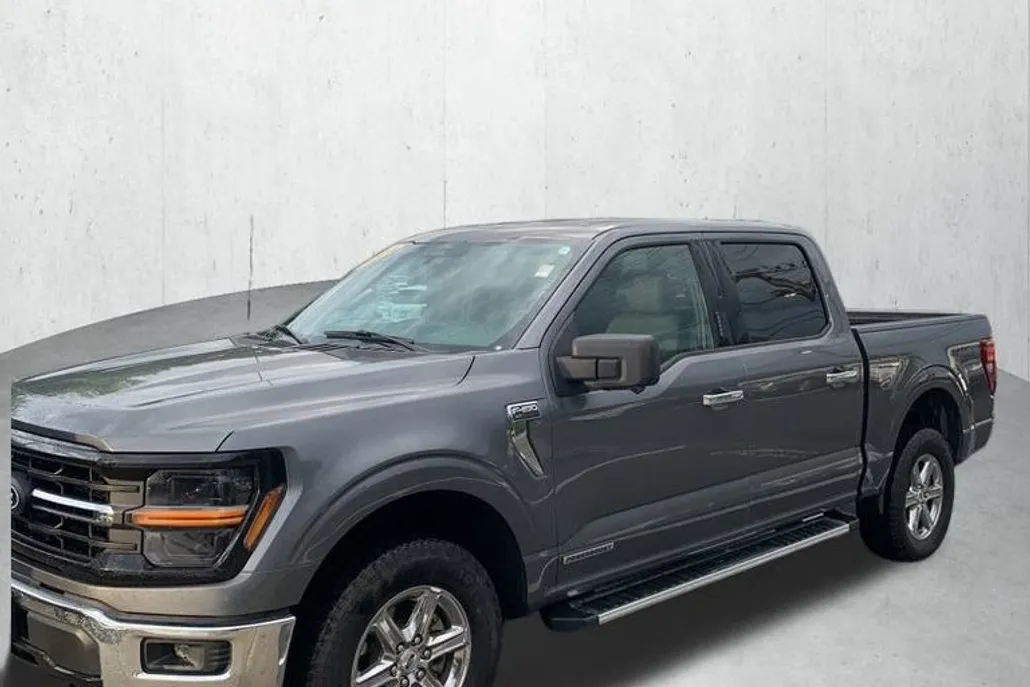 2024 Ford F-150 XLT photo 1