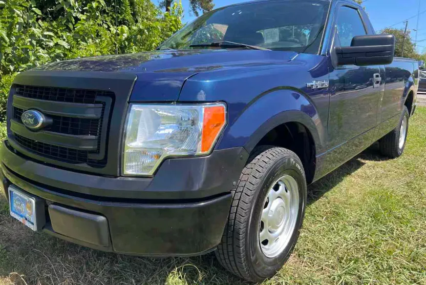 2014 Ford F-150 XL photo 1