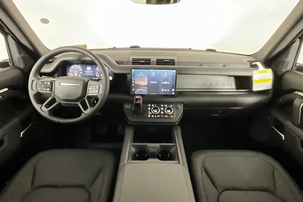 2025 Land Rover Defender 130 S photo 1
