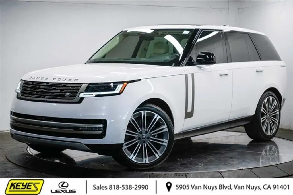 2024 Land Rover Range Rover SE photo 1