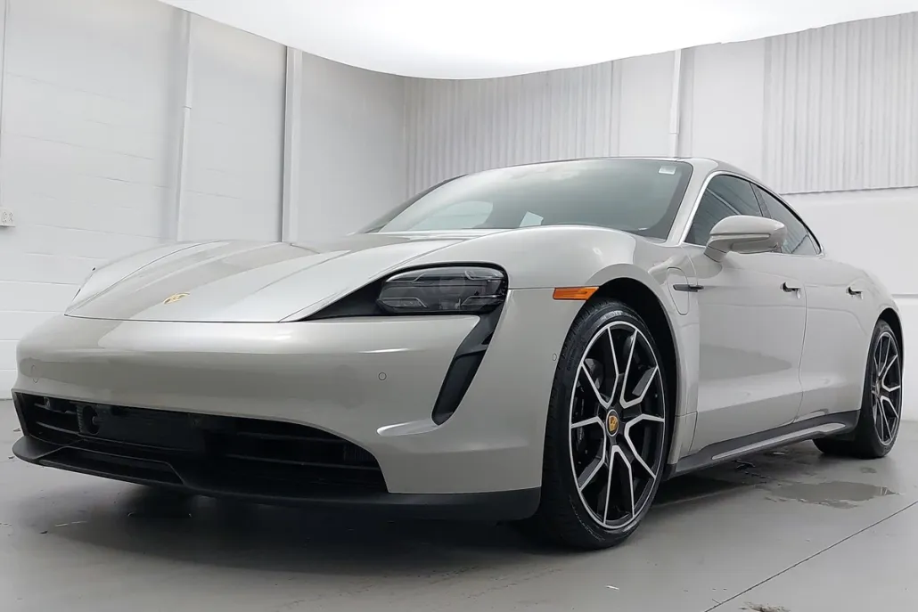 2024 Porsche Taycan 4S photo 1