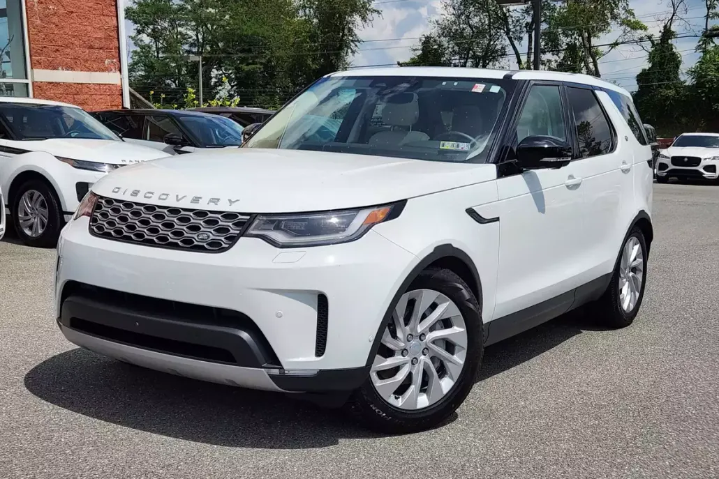 2025 Land Rover Discovery S photo 1