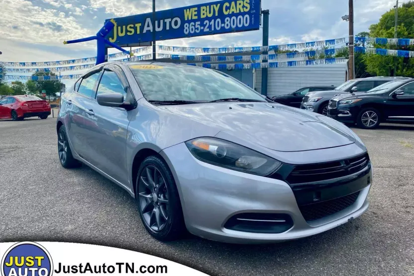 2016 Dodge Dart SE photo 1
