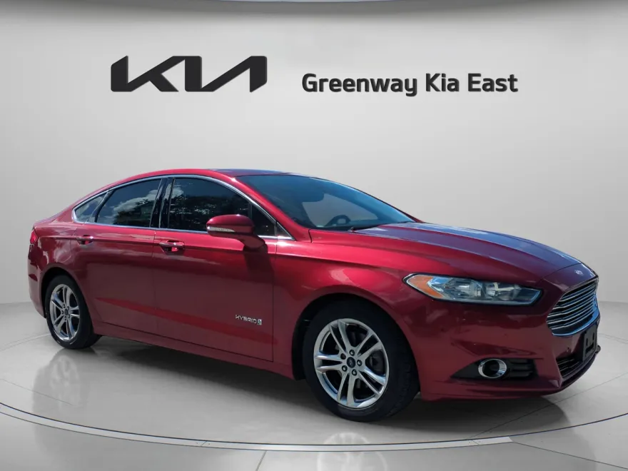 2016 Ford Fusion Titanium photo 1