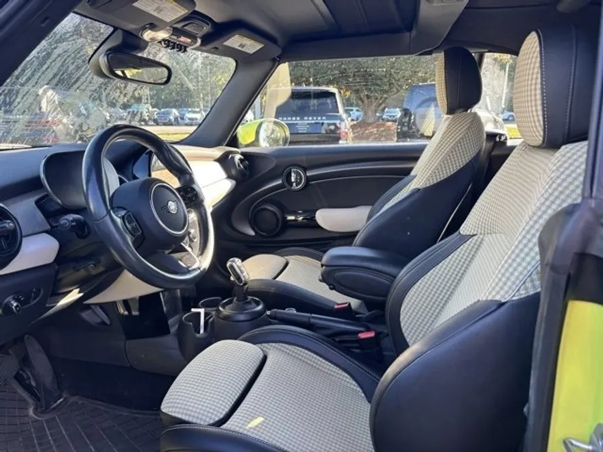 2024 Mini Cooper S Convertible photo 1