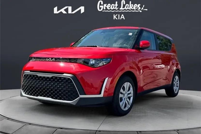2023 Kia Soul LX photo 1