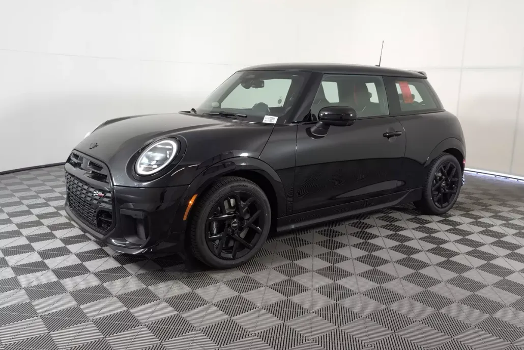 2026 Mini Cooper S 2 Door Iconic photo 1