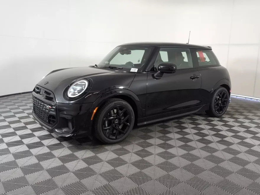 2026 Mini Cooper S 2 Door Iconic photo 1
