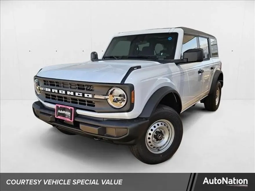 2025 Ford Bronco Base photo 1