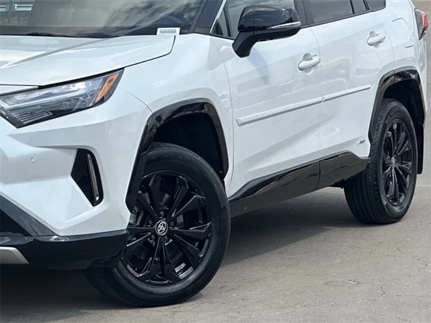 2024 Toyota RAV4 Hybrid XSE photo 1