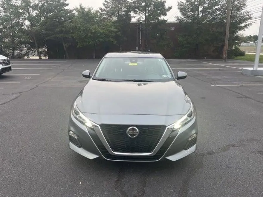 2021 Nissan Altima 2.5 SV photo 1