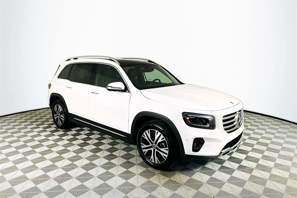 2025 Mercedes Benz GLB 250 photo 1