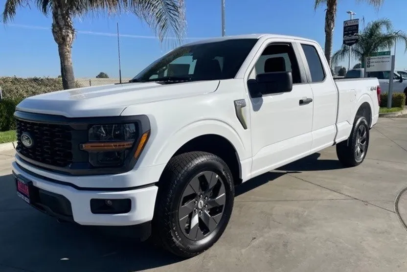 2025 Ford F-150 STX photo 1