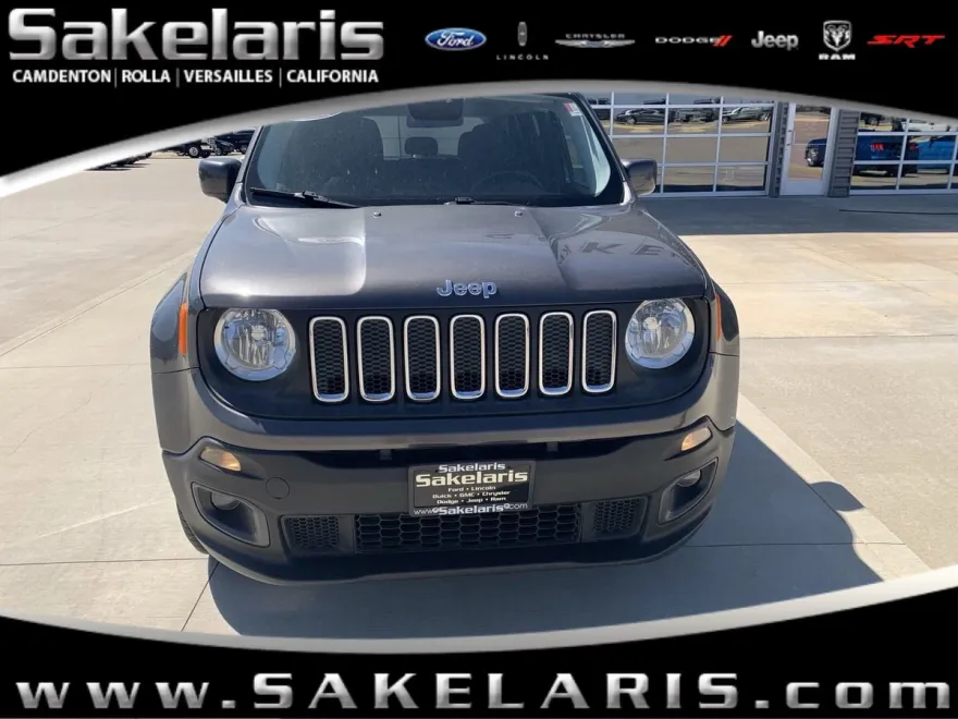 2016 Jeep Renegade Latitude photo 1