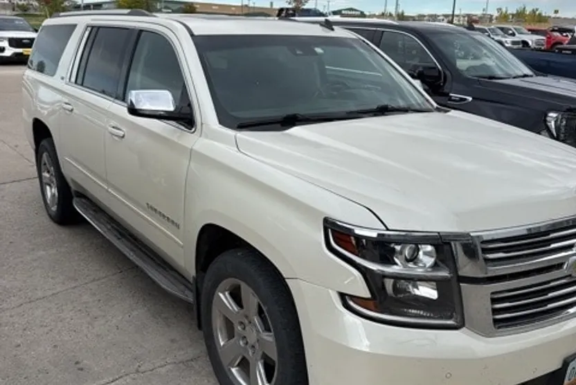 2015 Chevrolet Suburban LTZ photo 1