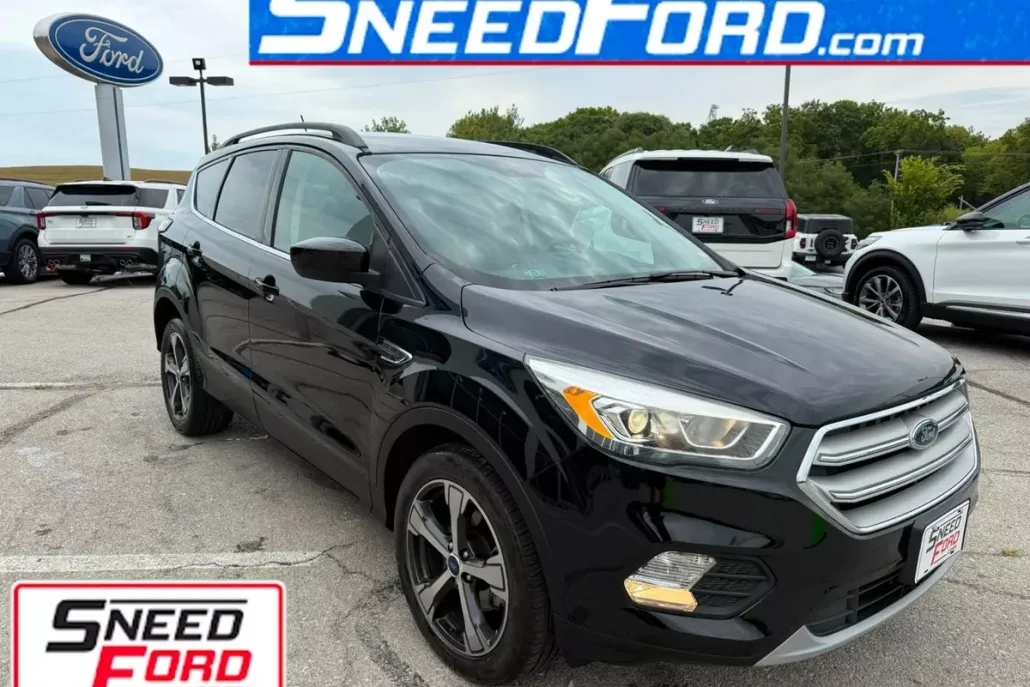 2018 Ford Escape SEL photo 1