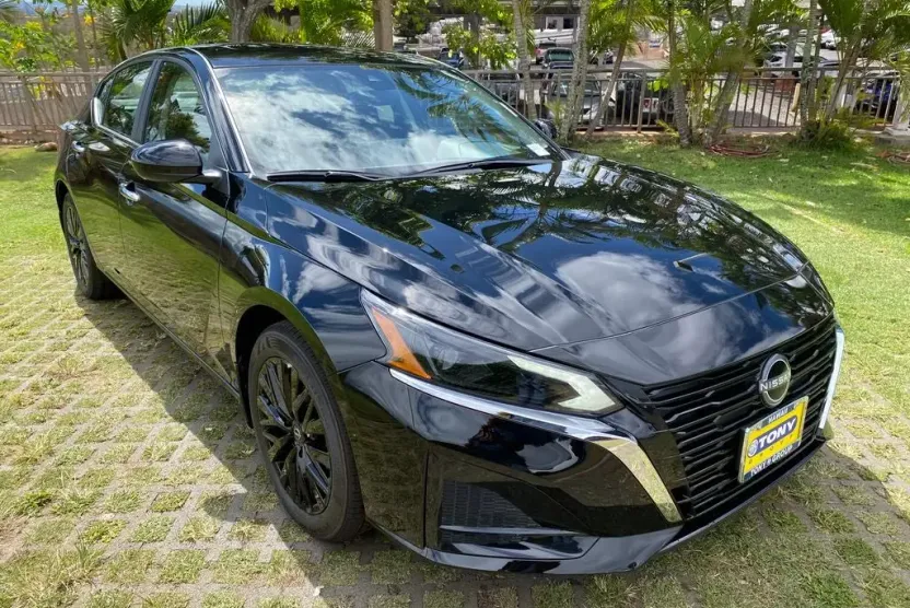 2025 Nissan Altima 2.5 SV photo 1