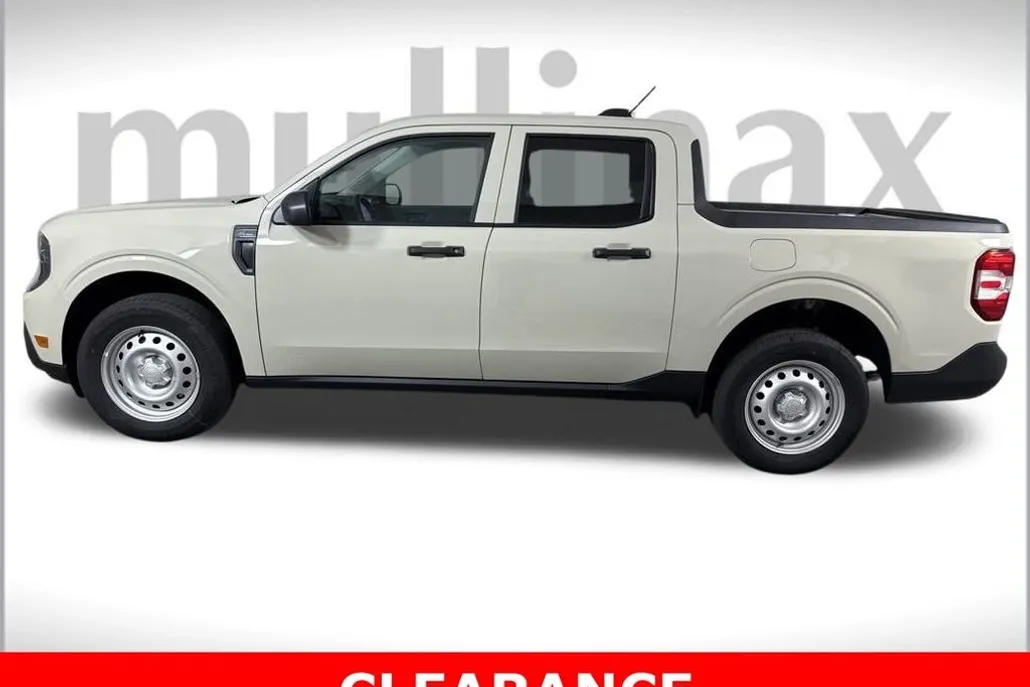 2025 Ford Maverick XL photo 1