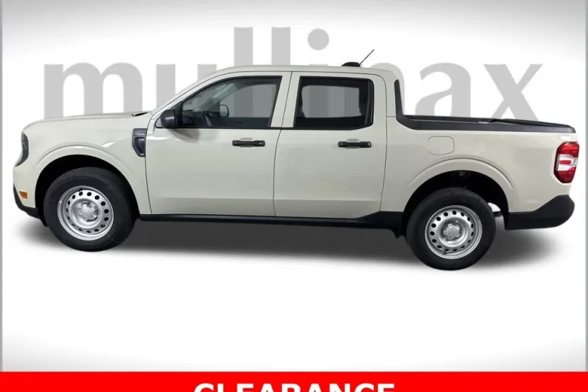 2025 Ford Maverick XL photo 1