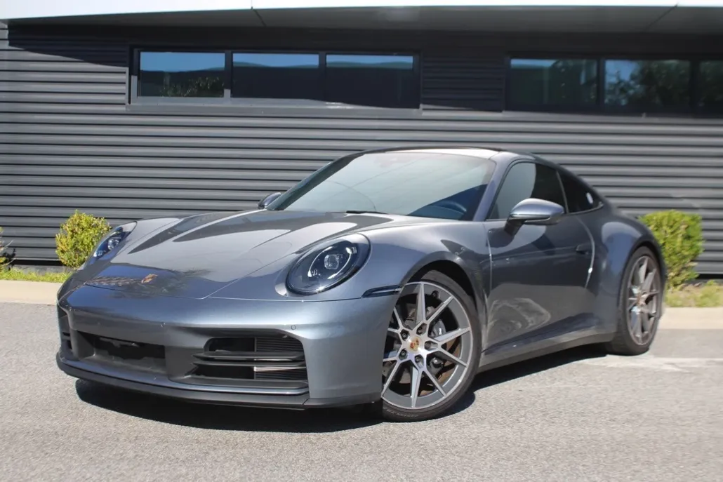 2025 Porsche 911 T Coupe photo 1