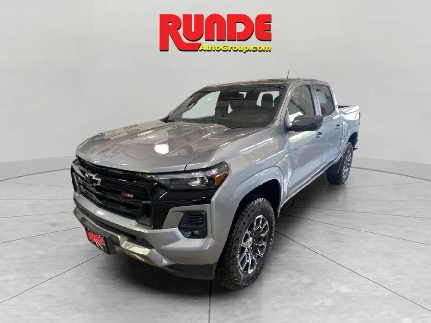 2025 Chevrolet Colorado Z71 photo 1
