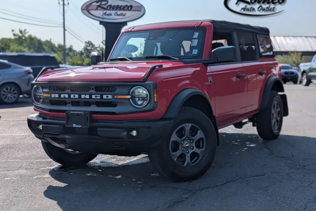 2022 Ford Bronco Big Bend photo 1