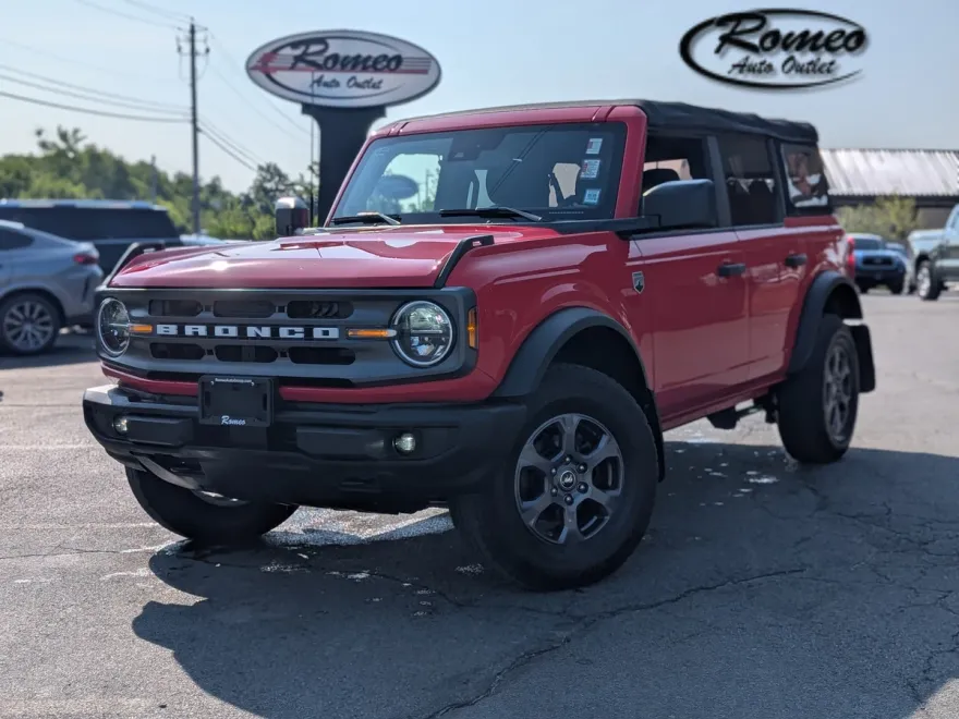 2022 Ford Bronco Big Bend photo 1