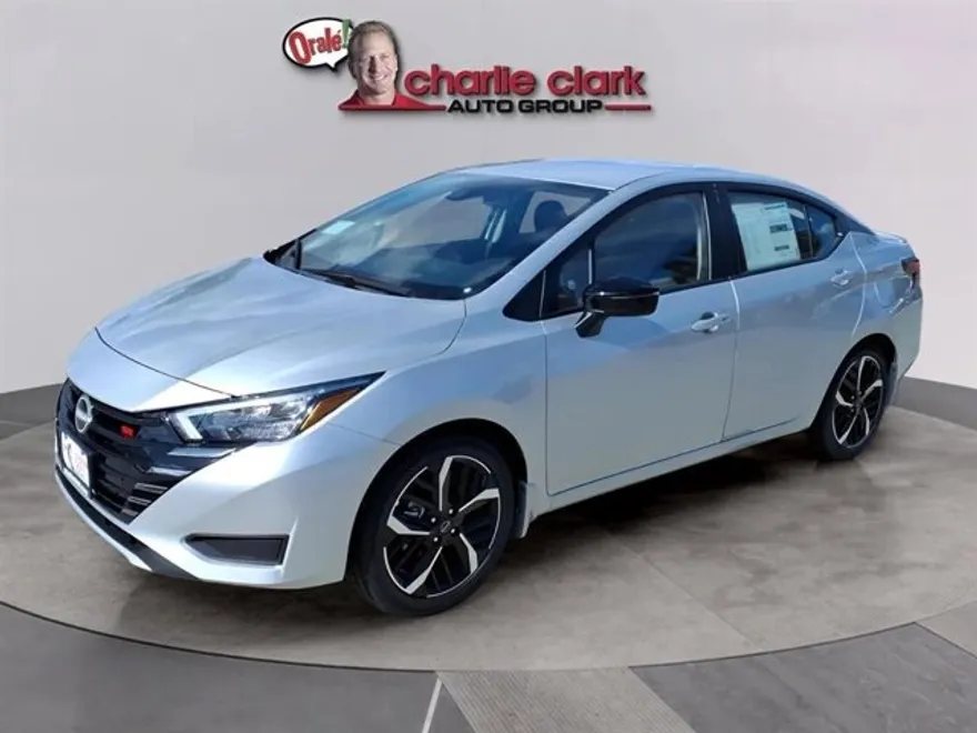 2025 Nissan Versa SR photo 1