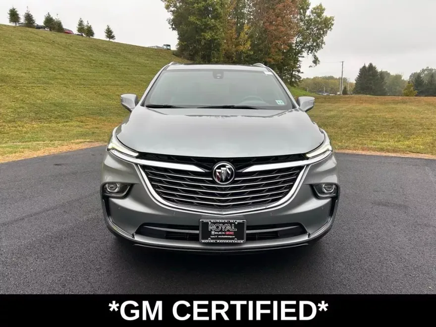 2023 Buick Enclave Premium photo 1