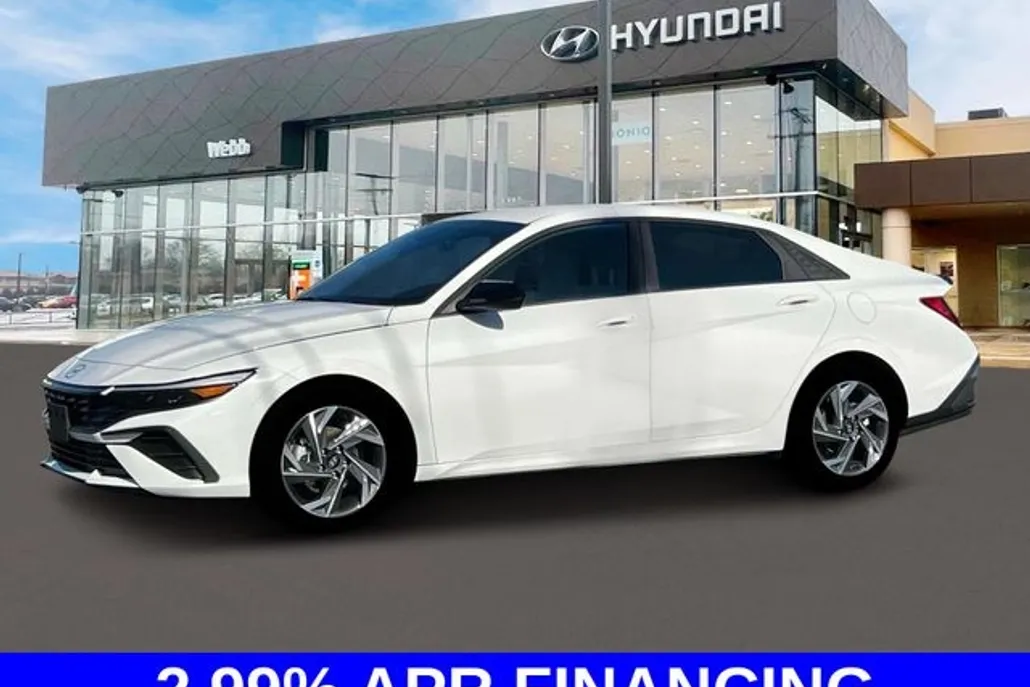 2025 Hyundai Elantra SEL Sport photo 1