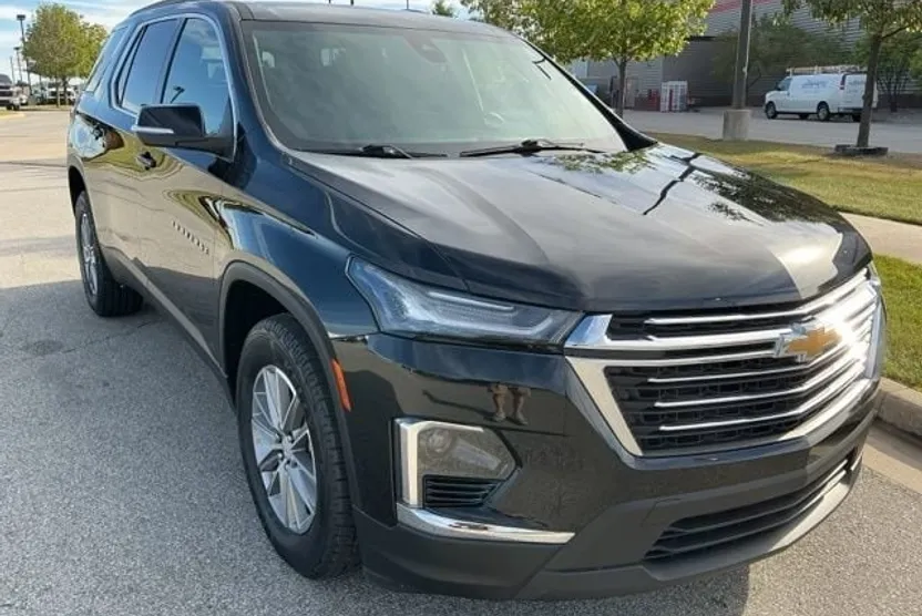 2023 Chevrolet Traverse Cloth photo 1