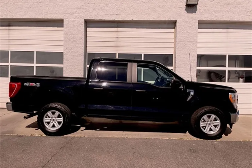 2022 Ford F-150 XLT photo 1