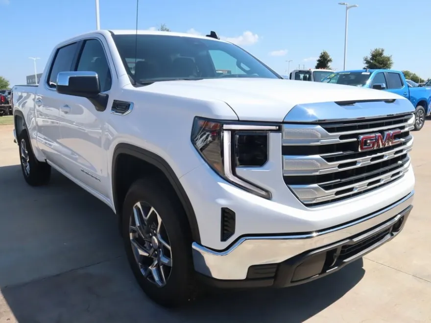 2026 Gmc Sierra 1500 SLE photo 1