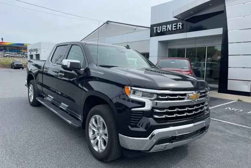 2024 Chevrolet Silverado 1500 LTZ photo 1