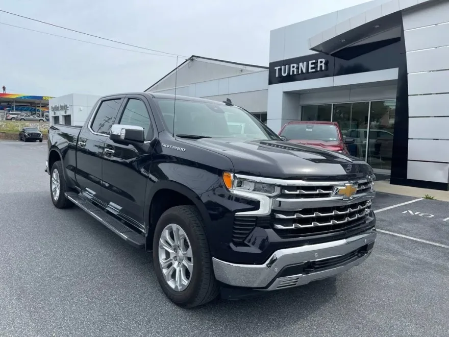 2024 Chevrolet Silverado 1500 LTZ photo 1
